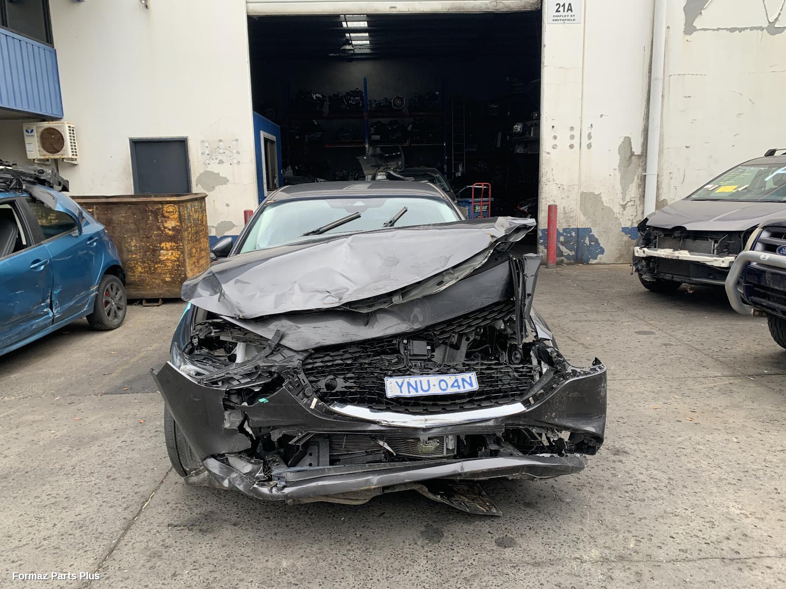 Right Rear 1/4 Door Glass