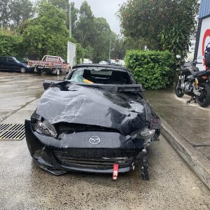 Left Front 1/4 Door Glass