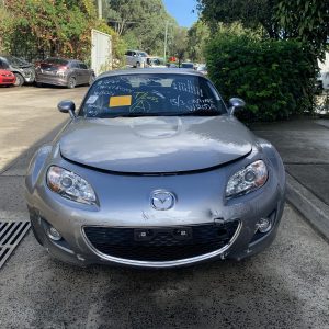 Right Front 1/4 Door Glass