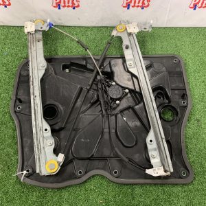 Right Front Window Reg/Motor