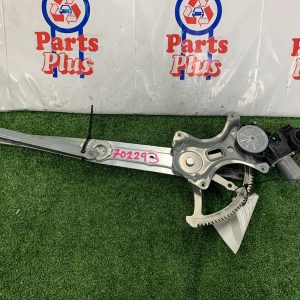 Right Front Window Reg/Motor