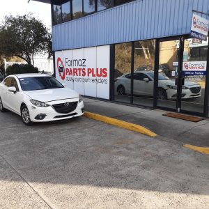 Right Front Window Reg/Motor