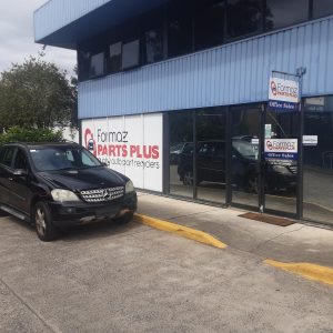 Right Front Window Reg/Motor