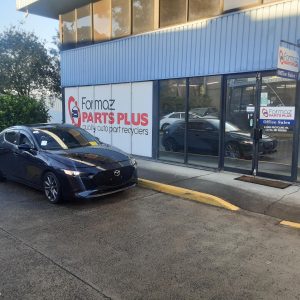 Right Front Window Reg/Motor