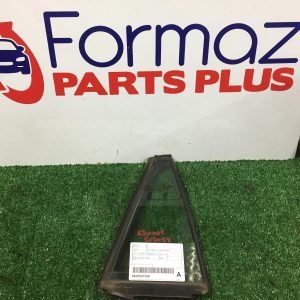 Right Rear 1/4 Door Glass