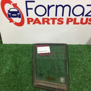 Right Rear 1/4 Door Glass
