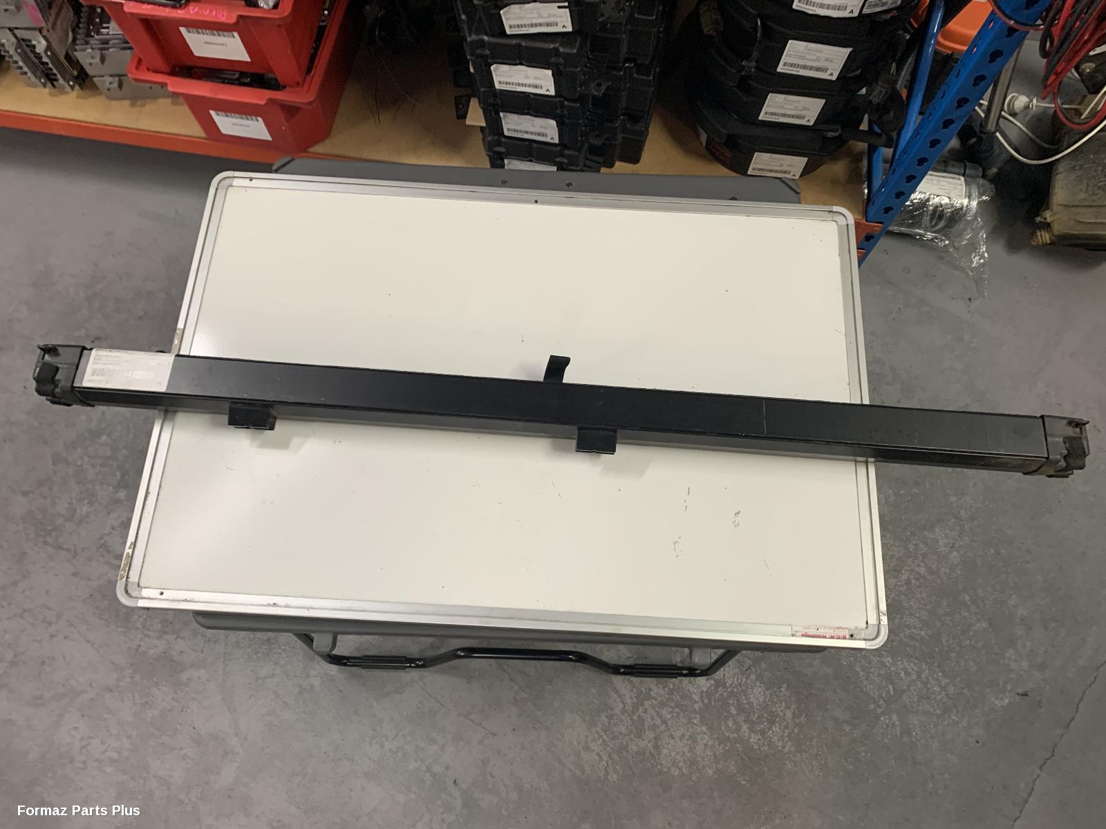 PARCEL_SHELF_CARGO_BLIND