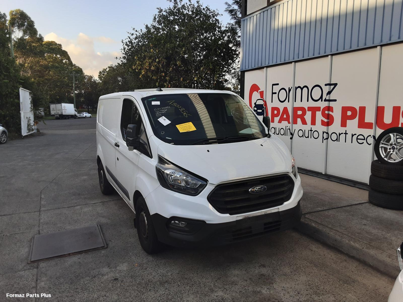 Left Front 1/4 Door Glass