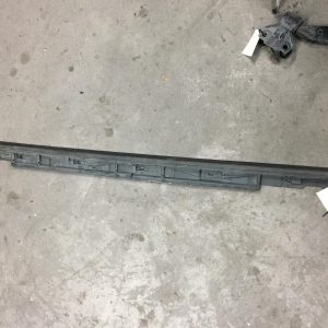 Side Step/Skirt