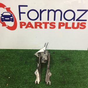 Bonnet Hinge/Strut