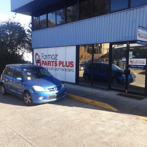 2005 MAZDA 2