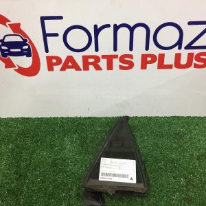 Right Rear 1/4 Door Glass